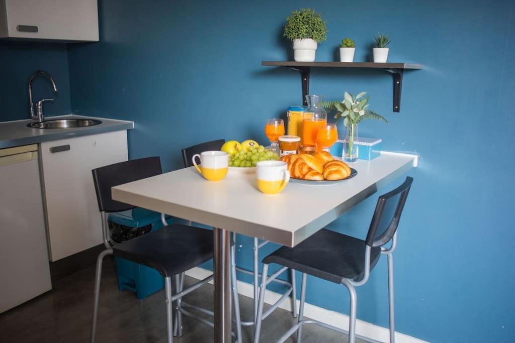 T2 Cosy & Moderne Avec Parking Prive Gratuit A Villeurbanne Exterior foto